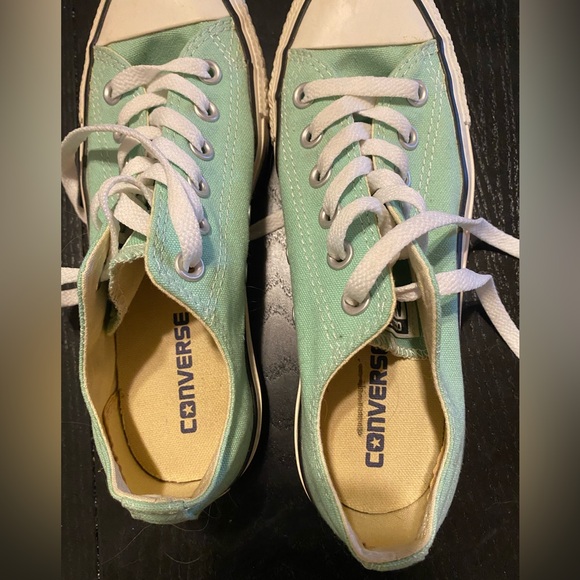 Converse Chuck Taylor low top - size 7 - Picture 5 of 5